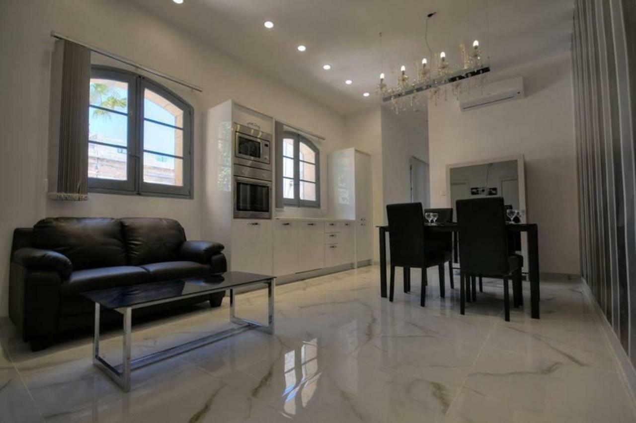 Cittadella Boutique Living Apartment Виктория Екстериор снимка